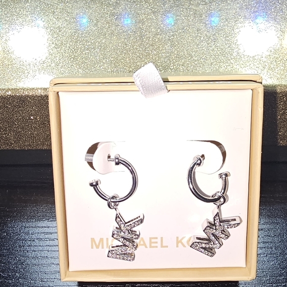 Michael Kors, NWT, bling earrings - Picture 2 of 3